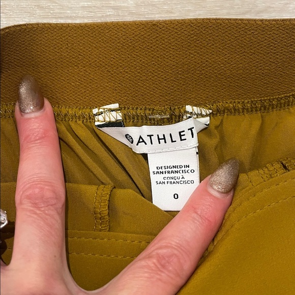 New Athleta Vienna Cargo Travel Relaxed Straight Wide Leg Brass Yellow NWT - Picture 5 of 9
